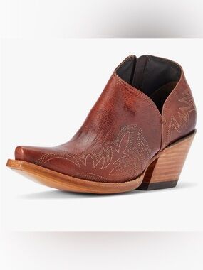 Ariat Women's Jolene 5” X-Toe, brown leather sole zippered Ankle Boot. NWT